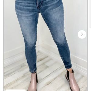 NWOT: Size 22w Tummy control high waisted skinny Judy Blues.